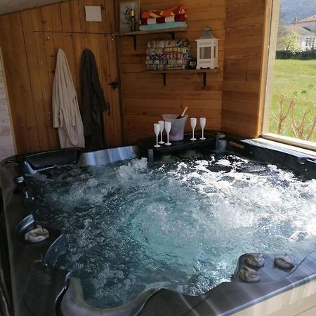 Chambre Avec Jacuzzi Privatif "Le Pecher" Saillans  Exterior photo
